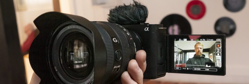 Best Beginner Vlogging Setup for Under £600 in 2025